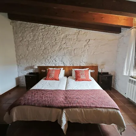 Casa O Cruceiro De Aguiar Merza