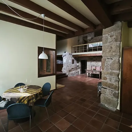 Casa O Cruceiro De Aguiar * Merza