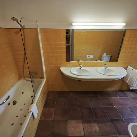 Casa O Cruceiro De Aguiar Merza