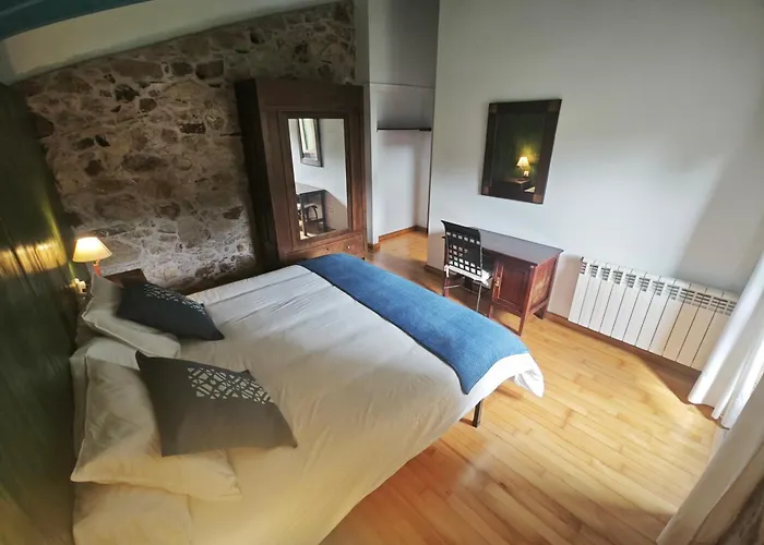 Casa O Cruceiro De Aguiar Merza