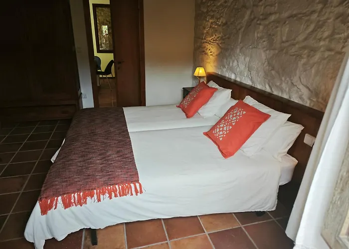 Casa O Cruceiro De Aguiar بيت ضيافة 3*